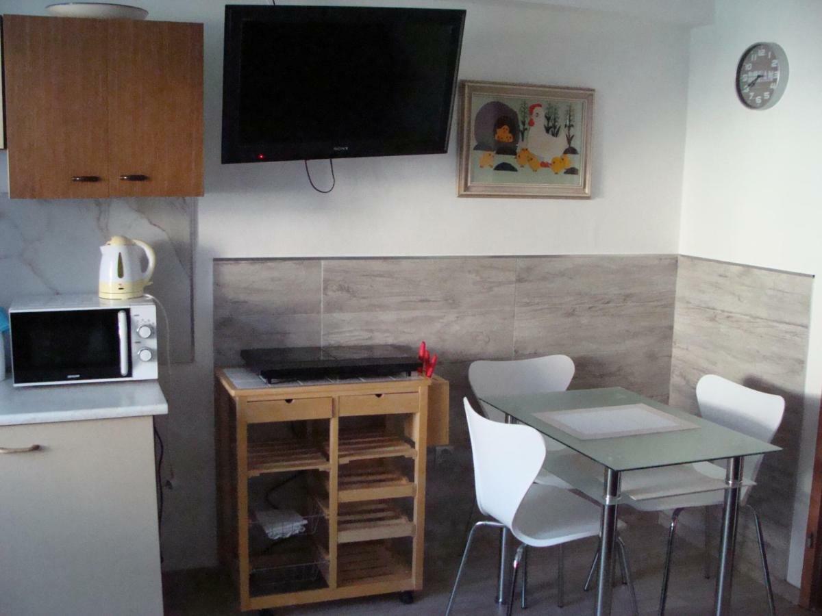 Apartmán Polní 930 Apartman Hluboká nad Vltavou Kültér fotó